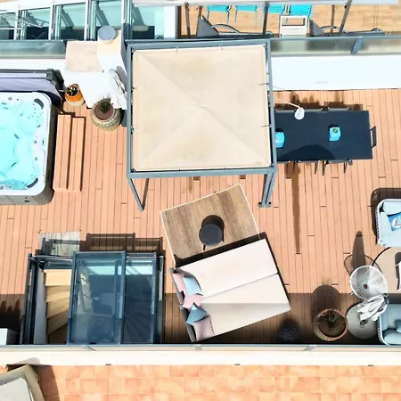 Avec Rooftop, Jacuzzi & Vue By Palmazur فيلة *