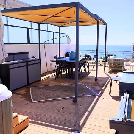 Avec Rooftop, Jacuzzi & Vue By Palmazur 망들리유 라 나플